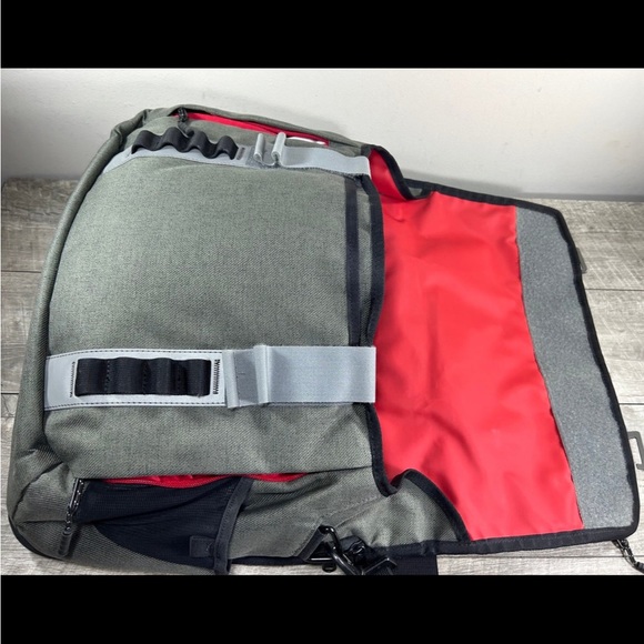 Timbuk2 Messenger Gray Courier Delivery Bike Messenger Laptop School Bag Pack - Picture 7 of 9